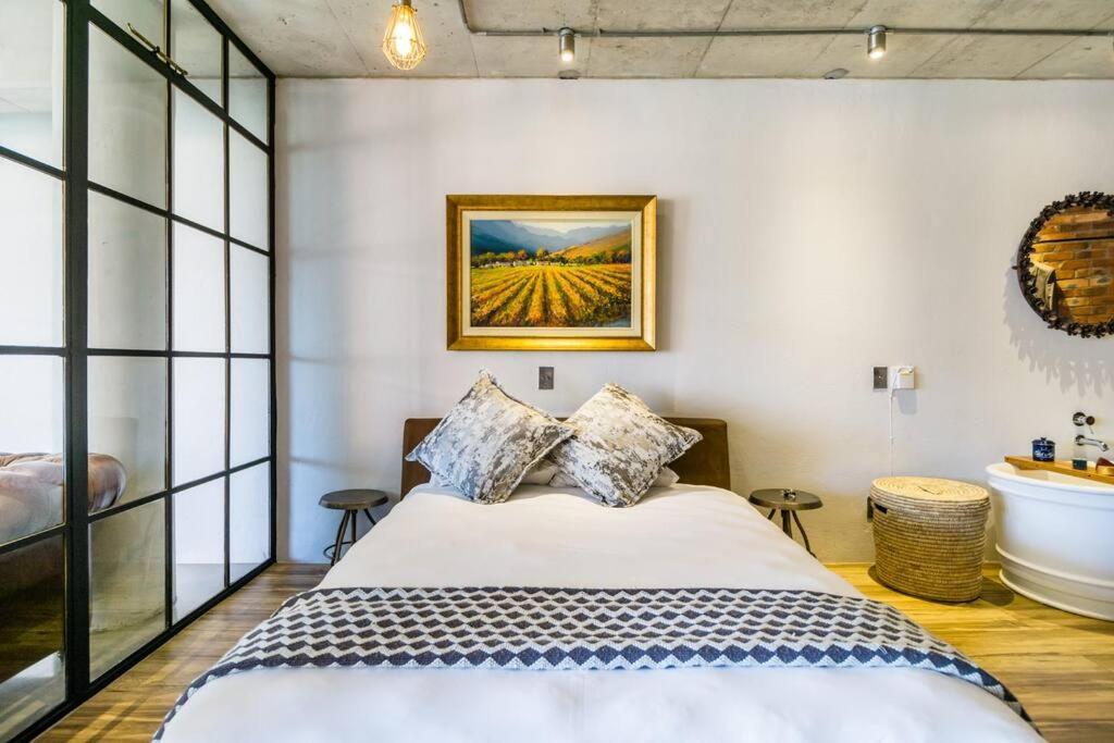 Trendy Loft Near The Waterfront And Cbd Apartment *