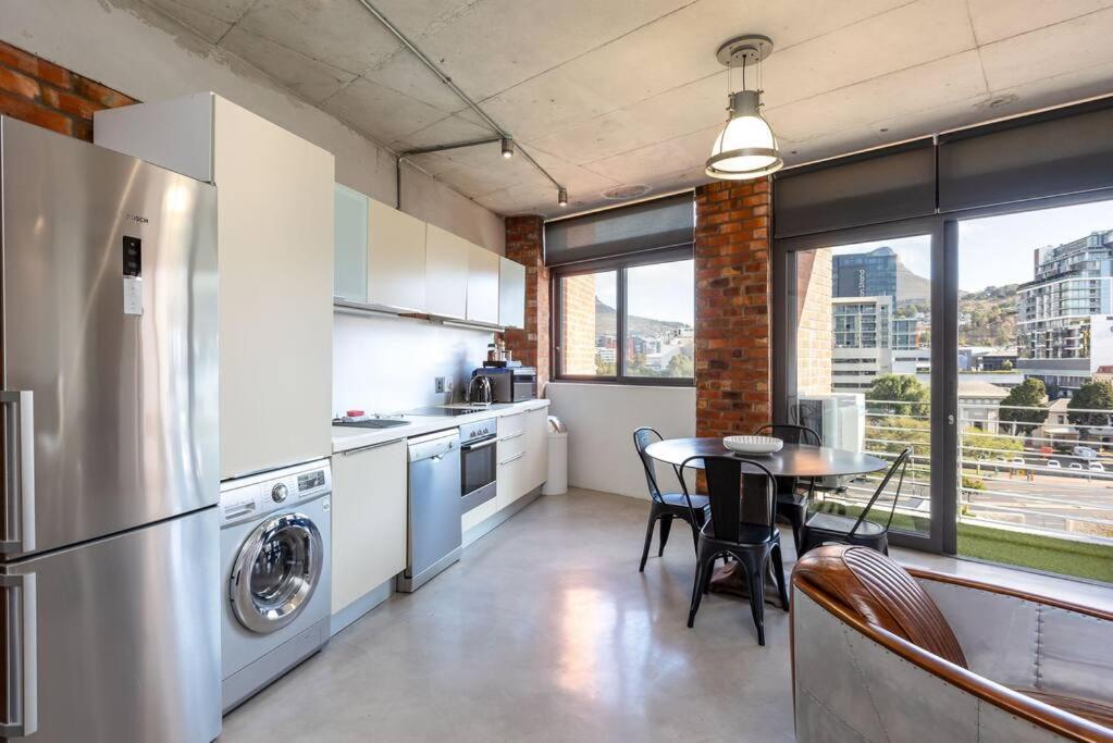 Trendy Loft Near The Waterfront And Cbd Kapstadt