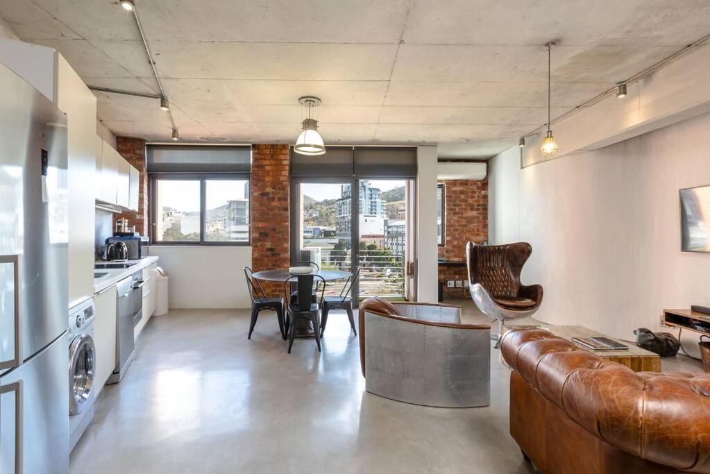 Apartment Trendy Loft Near The Waterfront And Cbd *